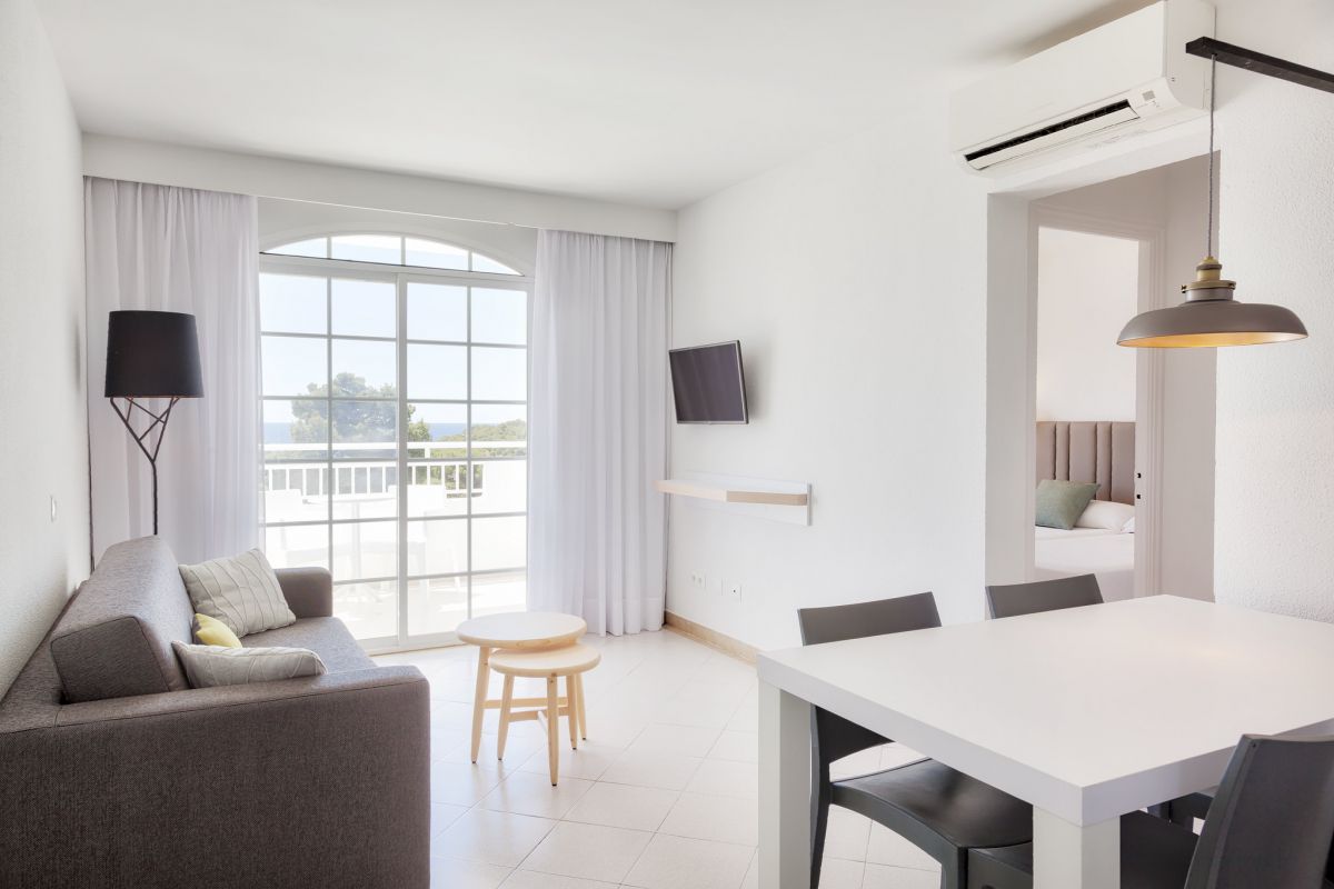 Habitación del Hotel ILUNION Menorca