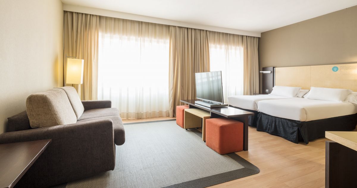 Habitación del Hotel ILUNION Suites Madrid