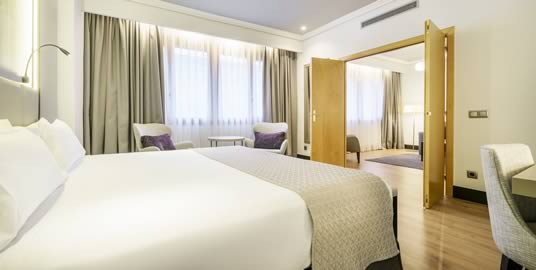 Habitación en el Hotel ILUNION Bilbao