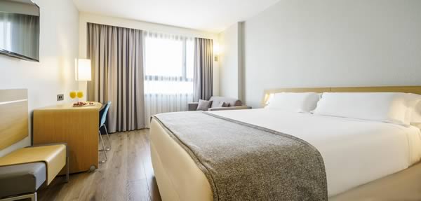 Habitación del Hotel ILUNION Valencia 4